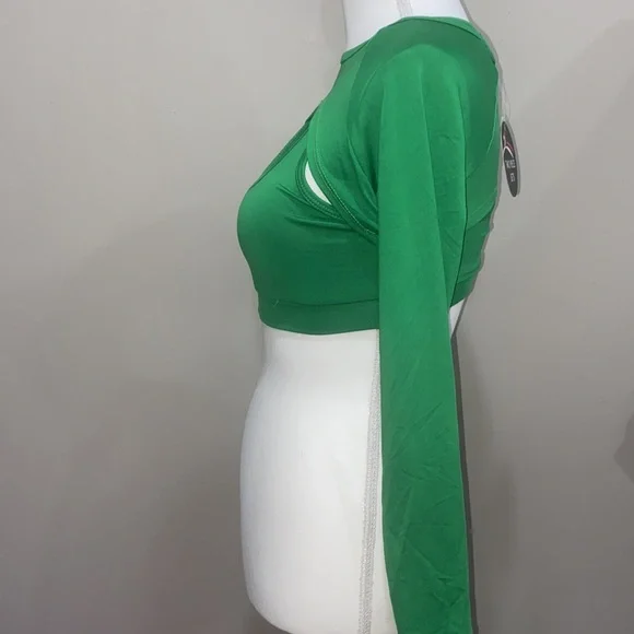 Green 2 piece long sleeve crop top - Picture 2 of 6